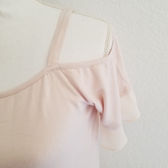 Saks Fifth Avenue off the shoulder blouse. - Picture 2 of 4